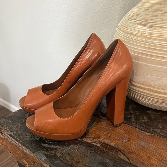 Ralph Lauren Brown Heels - Picture 1 of 13